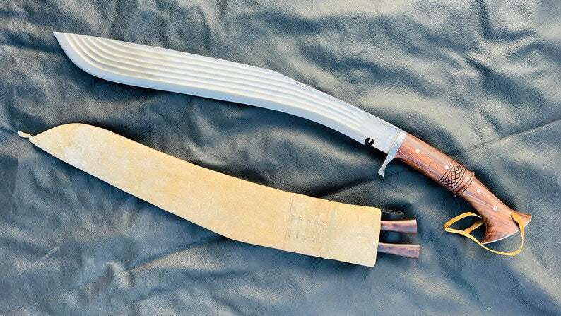 24″ 6 Fullers Heavy Duty Bushcrafting Kukri – High Graded Carbon Full Tang Blade Guard Handle